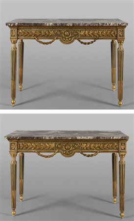 Coppia di consoles Luigi XVI in legno finemente 