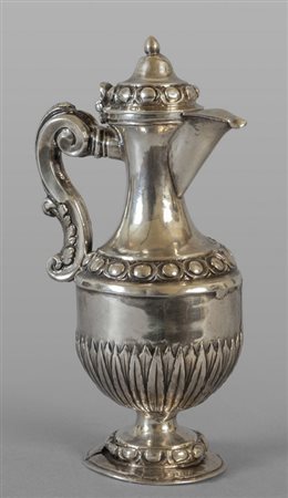 Piccolo versatoio in argento, Genova punzone 