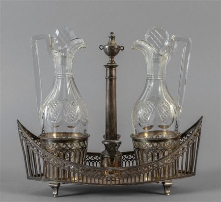 Oliera in argento a  forma di navicella, sec.XIX 