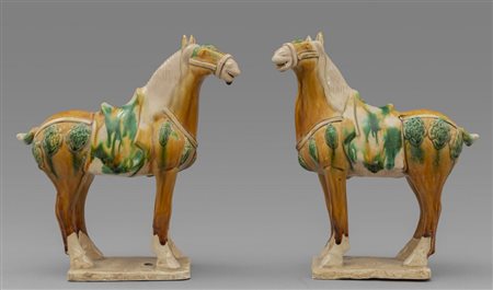 Coppia di cavalli in stile Tang<br>h.cm.27