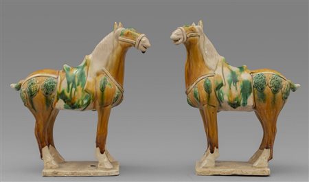 Coppia di cavalli in stile Tang<br>h.cm.27