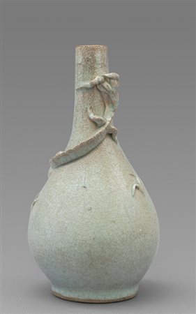 Vaso in porcellana Celadon con drago, 