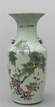 Vaso in porcellana di Cina decorato con uccelli e 