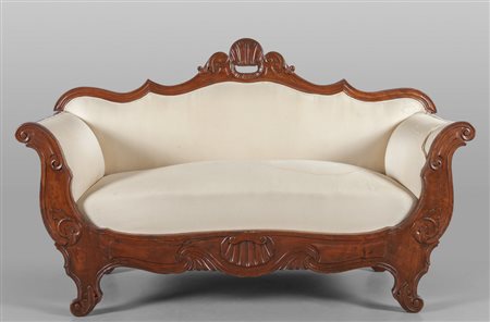 Divano Luigi Filippo a barca in noce, sec.XIX