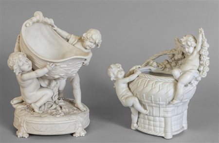 Putti che sorreggono una conchiglia e putti con 