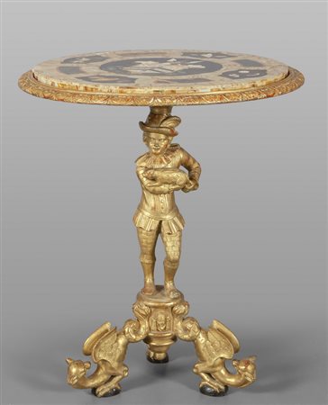 Tavolino da centro in legno intagliato e dorato 