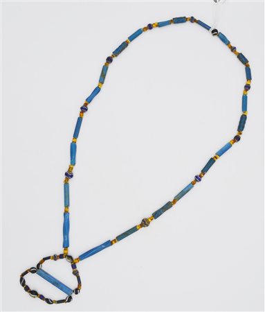 COLLANA DI PERLE VENEZIANE DATAZIONE: XIX sec. d. C. MATERIA E TECNICA: pasta...