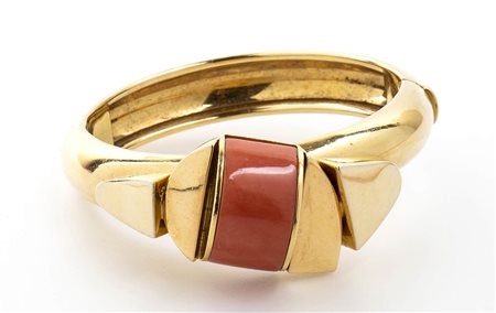 Bracciale rigido con corallo