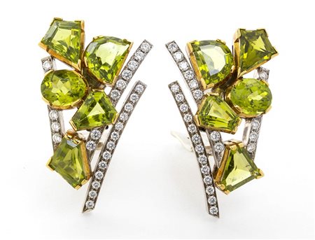 Orecchini con diamanti e peridoti