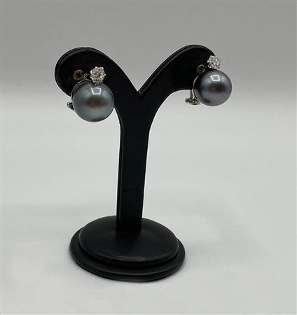 Orecchini con diamanti e perle Tahiti 