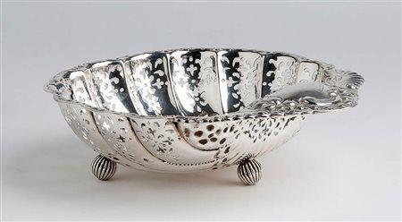 Cestino inglese a conchiglia in argento 925/1000 - Sheffield 1902-1903, argentiere Atkin Brothers