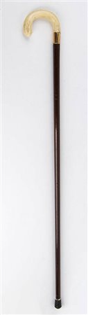 Bastone da passeggio con impugnatura in avorio e oro - Austria Ungheria, 1872-1921