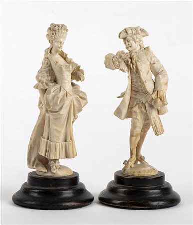 Coppia di sculture francesi in avorio - Dieppe XIX secolo