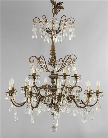 Lampadario a quindici luci in lamierino e 