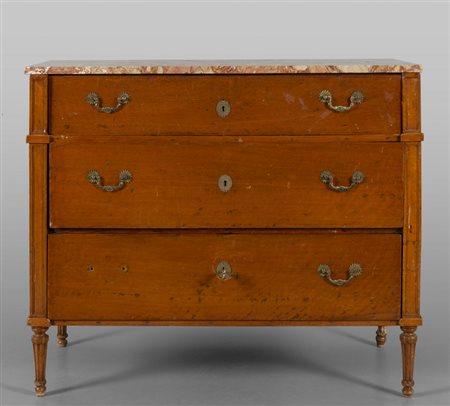 Comò Luigi XVI in noce, montanti con pilastrini, 