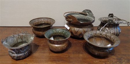 Tre secchielli veneti e tre cachepots, sec.XIX e 