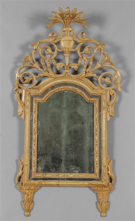 Specchierina Luigi XVI in legno intagliato e 