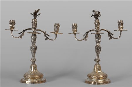 Coppia di doppieri in stile Luigi XV in argento 