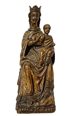 Statua lignea raffigurante Madonna con bambino, XV/XVI secolo. H cm 42. Base cm 18x15