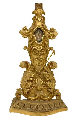 Reliquiario in legno dorato a foglia, inizio XIX secolo. H cm 33
