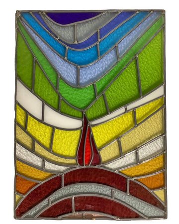 Vetrata a piombo con vetri cattedrale. H cm 91x67. Domenico Girbino (Bronte 1935- Catania 2013)