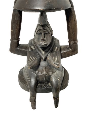 Tamburo Yoruba, Drum Statue, Nigeria, 1950 circa. H cm 103