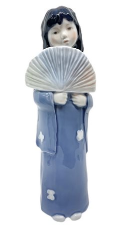 Copenaghen, Statua in porcellana raffigurante Myoko, (Giappone), Figurine of the year 1992, limited edition, 555/5000. H