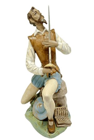 Copenaghen, statuetta in porcellana raffigurante Don Chisciotte . H cm 22