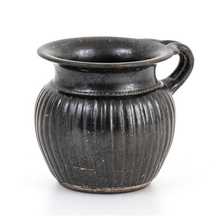 ELEGANTE OLPE MONOANSATA A VERNICE NERA
III secolo a.C.