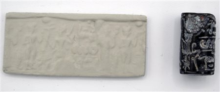 SIGILLO CILINDRICO SUMERO DATAZIONE: XV-XIV sec. a. C. MATERIA E TECNICA:...