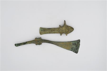 DUE ASCE LURISTAN DATAZIONE: VIII-VII sec. a. C. MATERIA E TECNICA: bronzo...