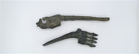 DUE ASCE LURISTAN DATAZIONE: VII-VII sec. a. C. MATERIA E TECNICA: bronzo...