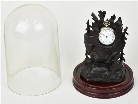 PORTA OROLOGIO IN LEGNO EBANIZZATO scolpito entro campana in vetro, h cm...