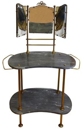 MOBILE DA TOELETTA in ottone lucido con ripiani in marmo grigio screziato,...