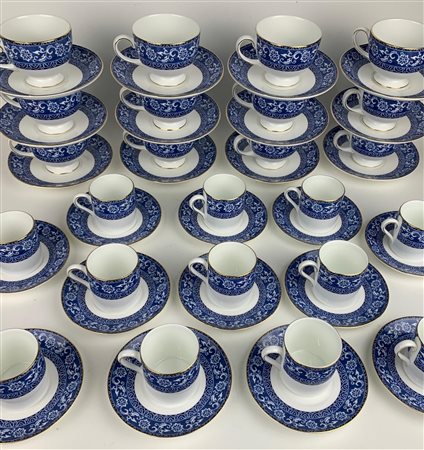 SERVIZIO DA THE E CAFFE' DA 12 IN PORCELLANA DI WEDGWOOD serie 'Bokhara'...