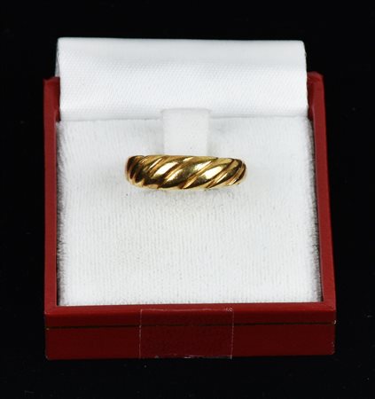ANELLO IN ORO GIALLO del tipo a fascia mis 13,5 peso g 4,2 IL PRESENTE LOTTO...