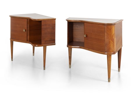 DUE COMODINI, anni '50. <br>Legno di teak, legno 