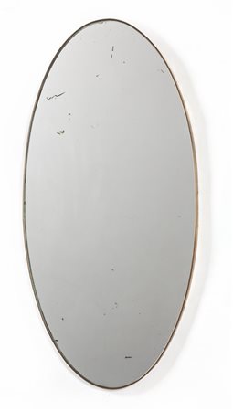 UNO SPECCHIO DA PARETE, anni '50. <br>Ottone, 