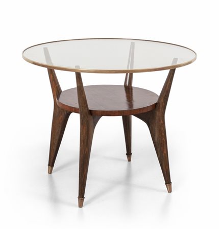 UN TAVOLINO, anni '50. <br>Legno di faggio tinto 