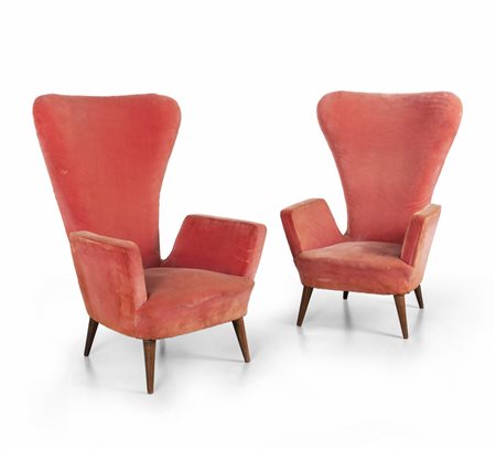 DUE POLTRONE, anni '50. <br>Strutture e gambe in 