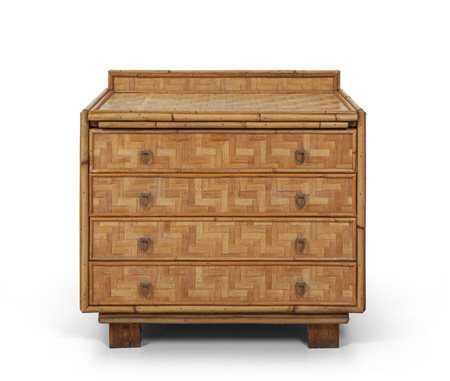 UNA CASSETTIERA CON PIANO ESTRAIBILE, anni '60 