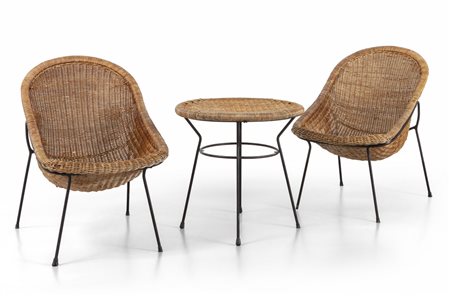 DUE POLTRONCINE E UN TAVOLINO, anni '60. 