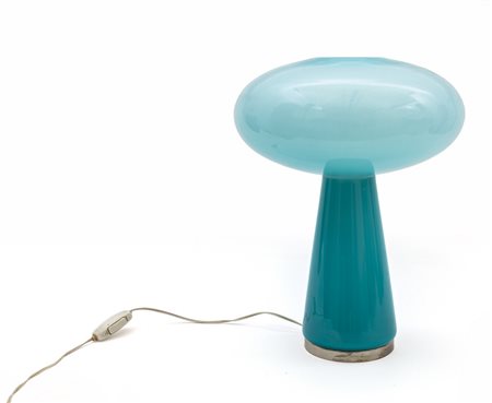 UNA LAMPADA DA TAVOLO, anni '60. <br>Ottone 