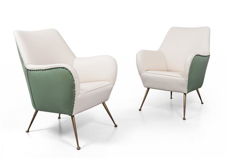 DUE POLTRONE, anni '60. <br>Strutture in legno, 