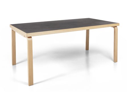 ALVAR AALTO <br>Un tavolo modello 80 B per ARTEK, 