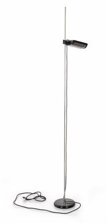 VICO MAGISTRETTI <br>Una lampada alogena da terra 