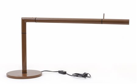 UNA LAMPADA ALOGENA DA TAVOLO, anni '80. 