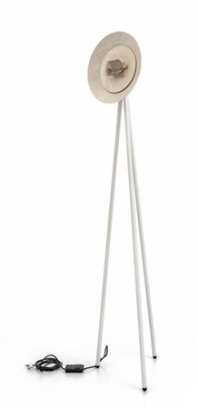 SIGHEAKI ASAHARA<br>Una lampada alogena da terra 