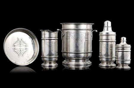 Set da cocktail composto da due shaker di misure diverse, un rinfrescatoio, un