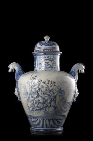 Manifattura ligure, secolo XIX. Vaso biansato con coperchio in maiolica decorat